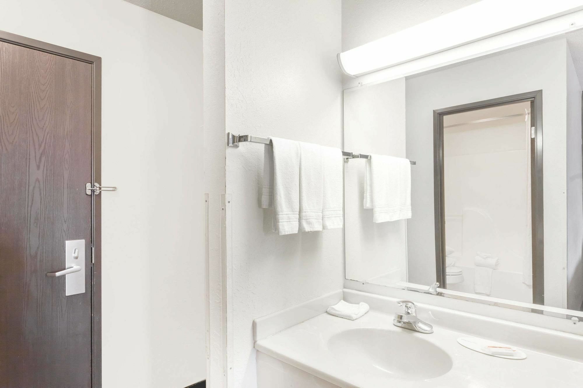 Quality Inn Calvert City - Paducah East Eksteriør bilde